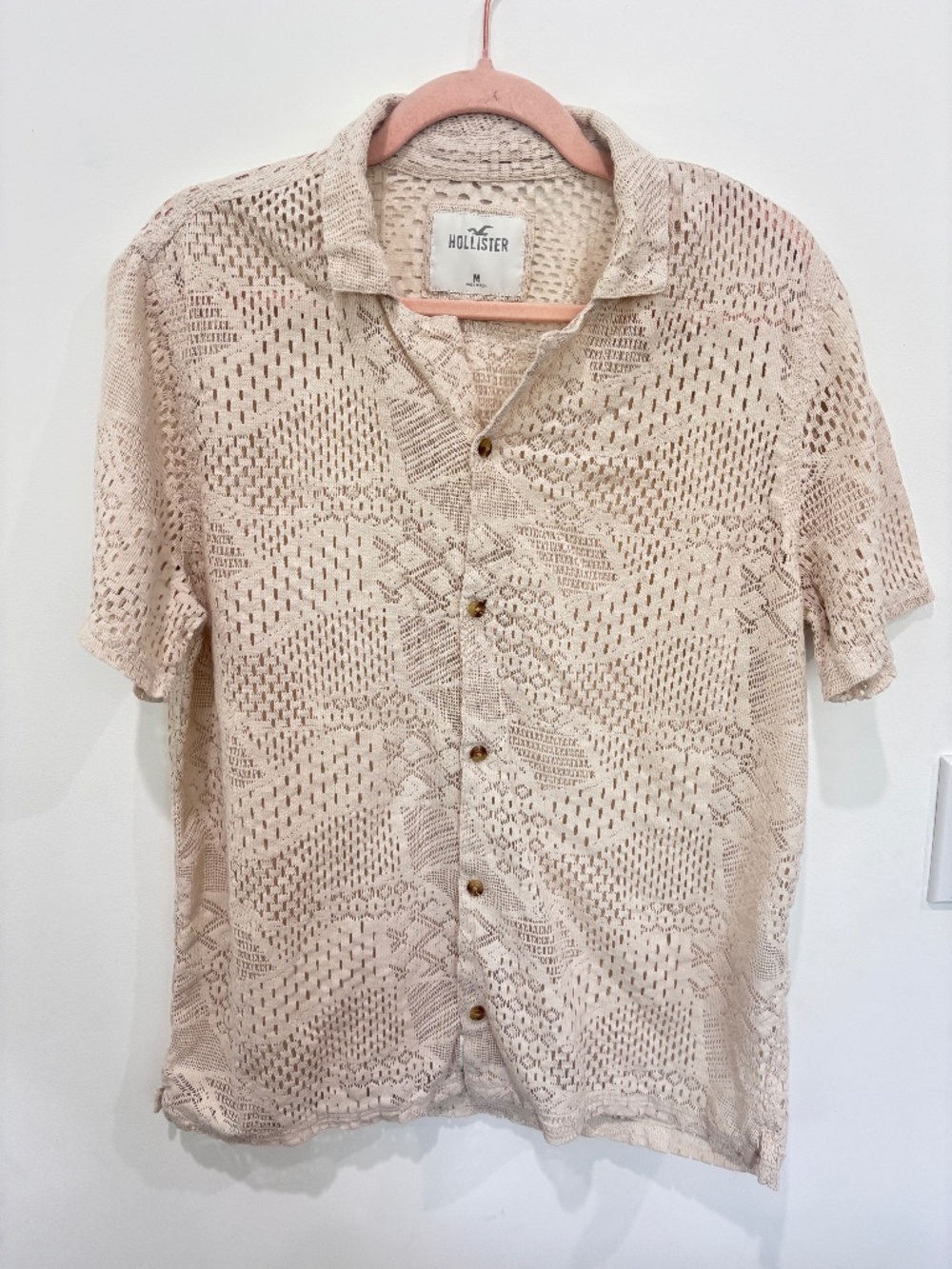 Hollister Men’s Beige Crochet Open Knit Geometric Button Up Shirt Medium